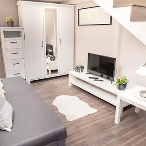 bakats-square-residence-at-the-heart-of-budapest.inbudapesthotels.com/